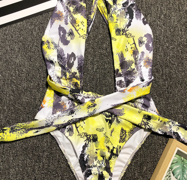 Új modell teljes fürdőruha mintával