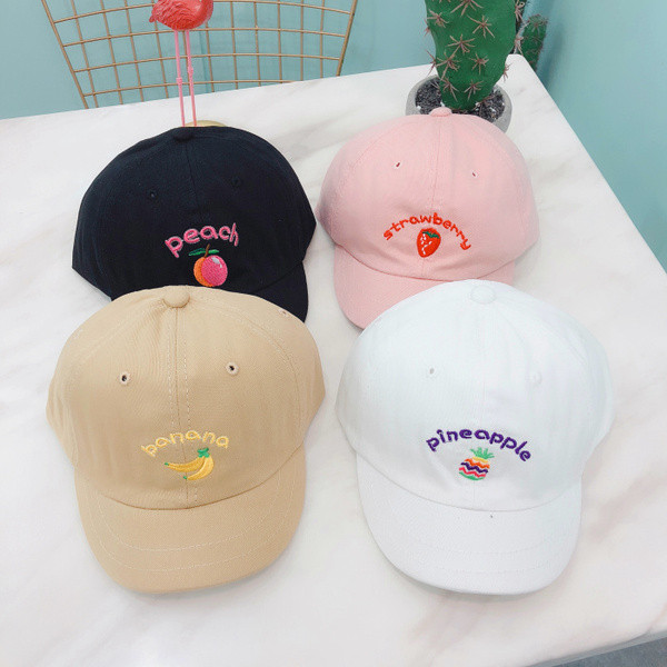 Lezser nyári sapka színes hímzéssel