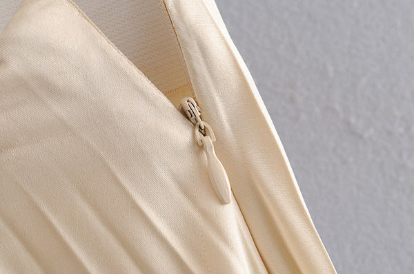 Stílusos hajtogatott női szoknya