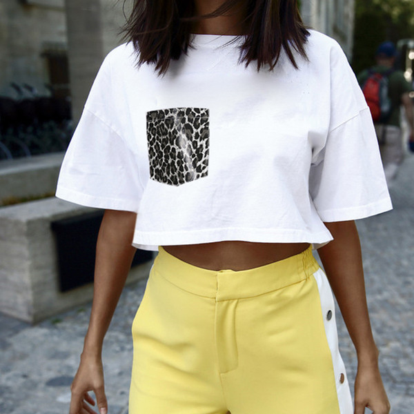 Jelenlegi rövid, zsebes női póló fehér - széles modellben