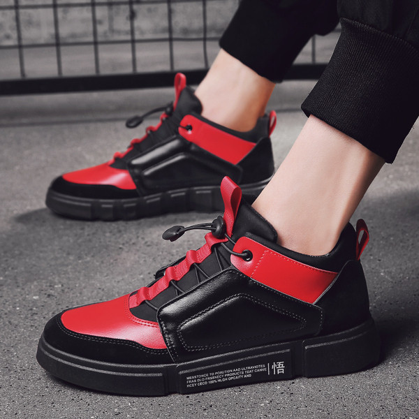 Modern férfi tornacipő fekete és piros színben