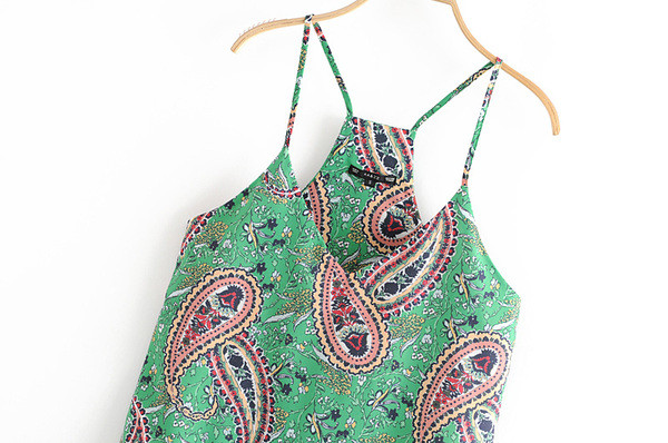 Modern női felső pántokkal