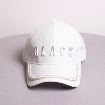 Alkalmi női sapka napellenzővel, három színben