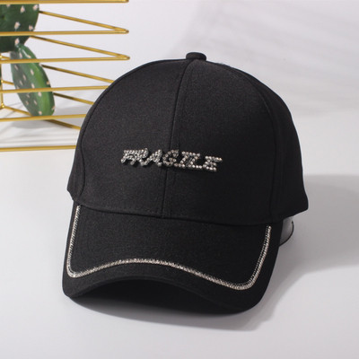 Alkalmi női sapka 3D felirattal több színben