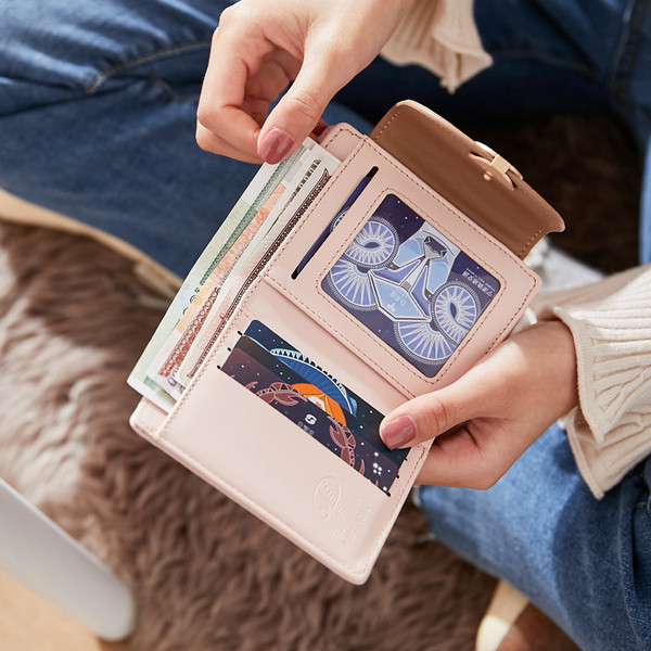 Stílusos női pénztárca több színben