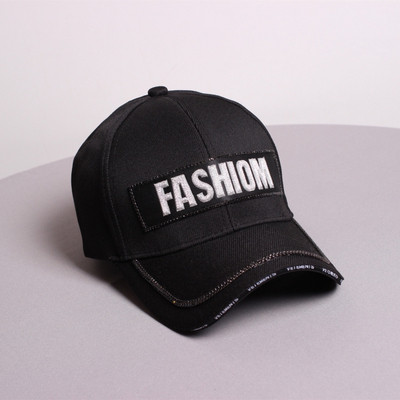 Női nyári sapka több színben felirattal