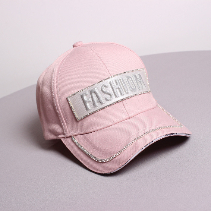 Női nyári sapka több színben felirattal