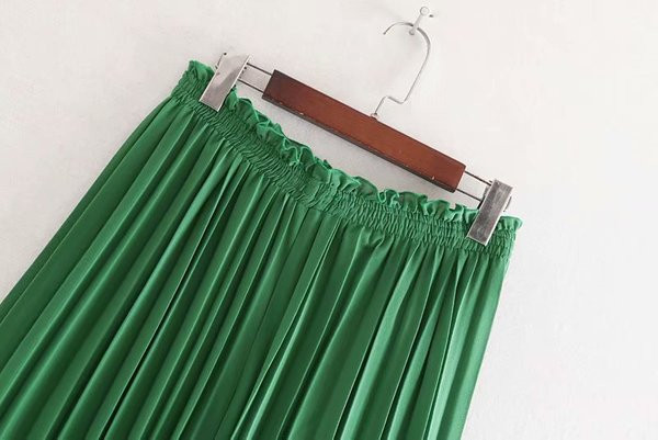 Redős női szoknya zöld és fekete színben