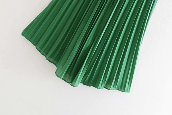 Redős női szoknya zöld és fekete színben