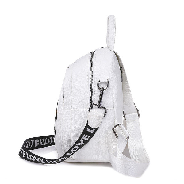 Női alkalmi hátizsák fehér és fekete hímzéssel