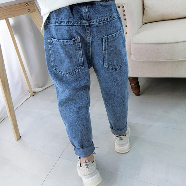 Modern gyerekfarmer fiúknak gombbal és zsebekkel