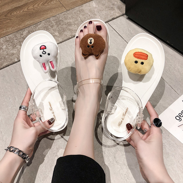 Aktuális női szandál 3D elemmel - három modell