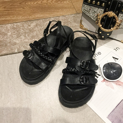 Eko bőrből készült alkalmi női szandál fehér és fekete színben