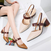 Stílusos női magassarkú cipő két színben - hegyes modell