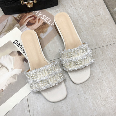 Aktuális női papucs díszgyöngyökkel három színben