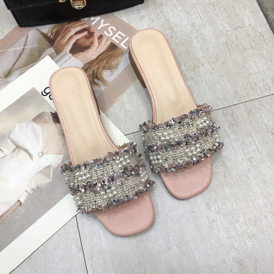 Aktuális női papucs díszgyöngyökkel három színben