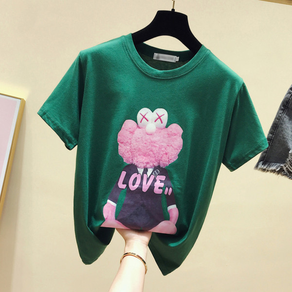 Tricou de dama modern cu aplicatie si decolteu O