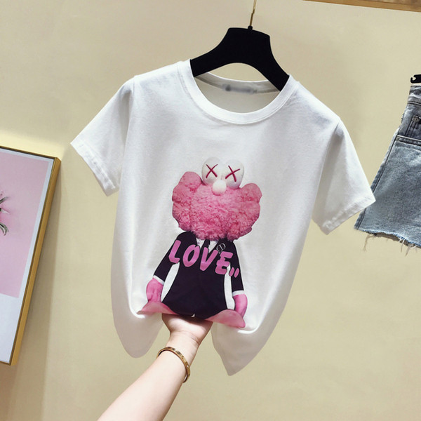 Tricou de dama modern cu aplicatie si decolteu O