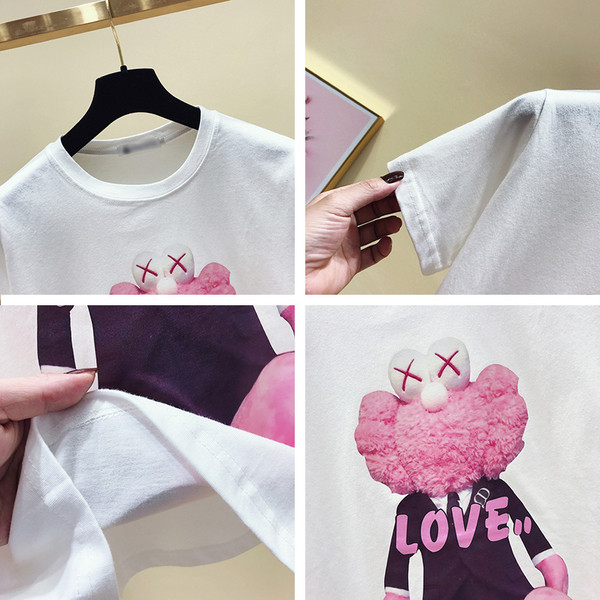 Tricou de dama modern cu aplicatie si decolteu O