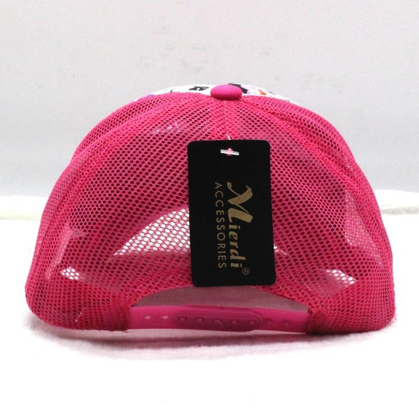 Női nyári sapka színes hímzéssel és virágmintával