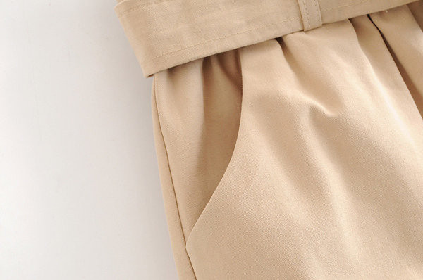 Pantaloni scurți casual de damă cu curea