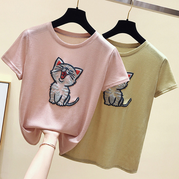 Modern női póló rátéttel és hímzéssel, két színben