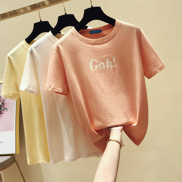 Modern női póló három színben feliratos O-nyakkal