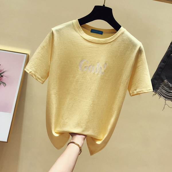 Modern női póló három színben feliratos O-nyakkal