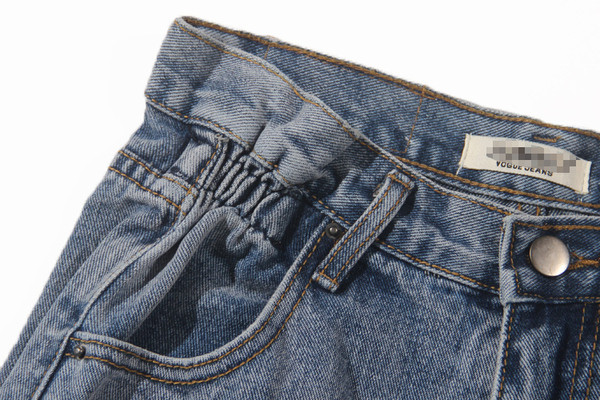 Alkalmi női rövidnadrág kék színben, zsebekkel