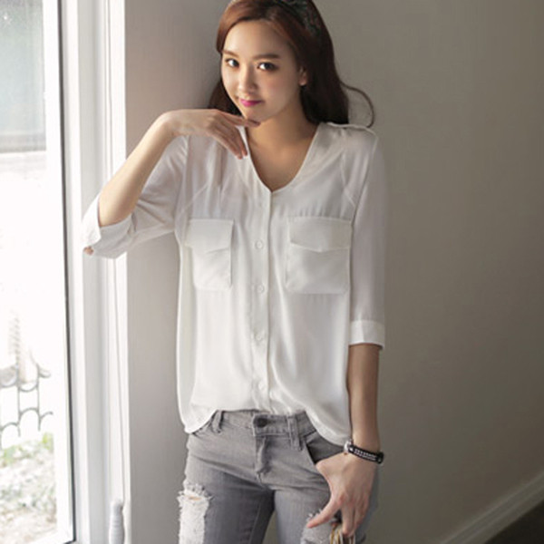 Modern női ing fehér zsebbel