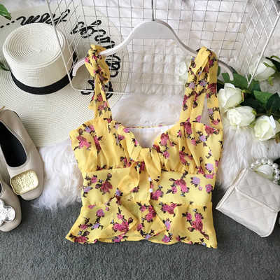 Modern női rövid felső, virágmintával