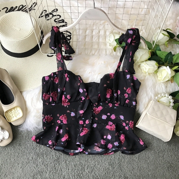 Modern női rövid felső, virágmintával