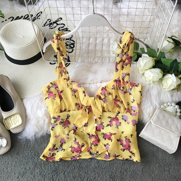 Modern női rövid felső, virágmintával