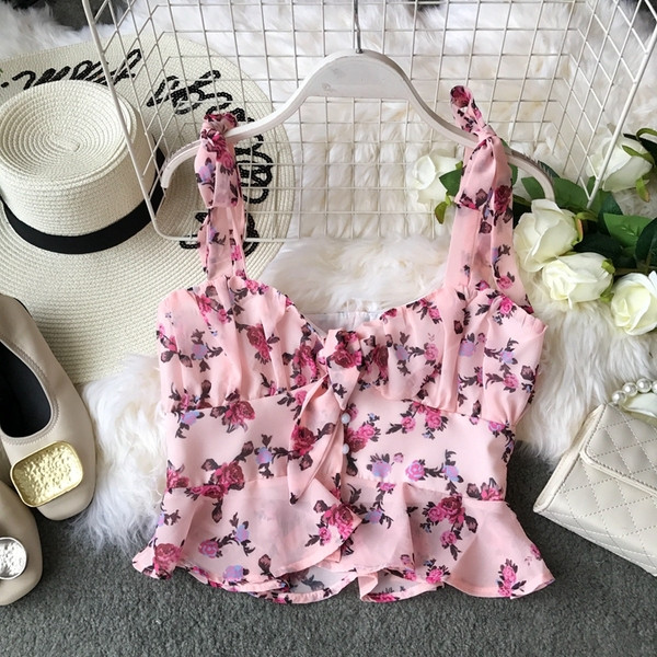 Modern női rövid felső, virágmintával