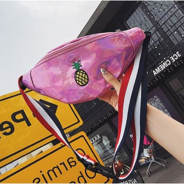 Geanta de dama de ultima generatie pentru talie cu broderie colorata