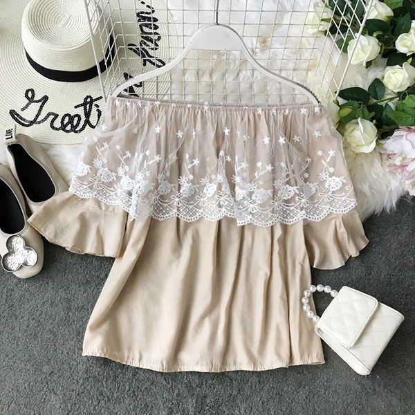 Stílusos női blúz csipkével több színben