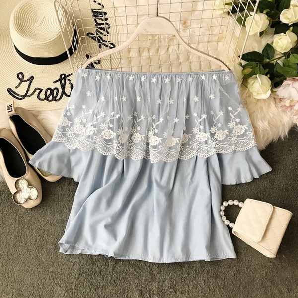 Stílusos női blúz csipkével több színben