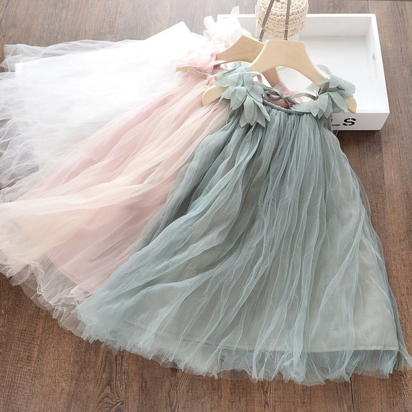 Rochie decupata pentru copii in trei culori