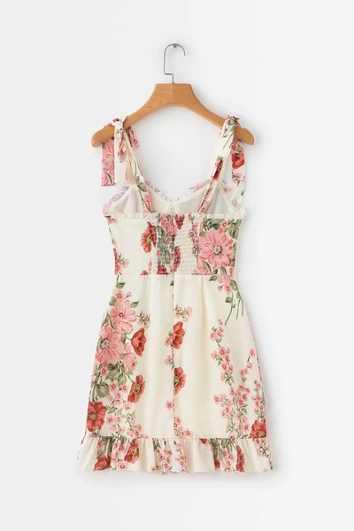 Stílusos, fehér virágmintás női ruha