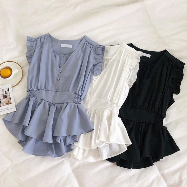 Modern női blúz fehér, fekete és kék színben, V-nyakkal