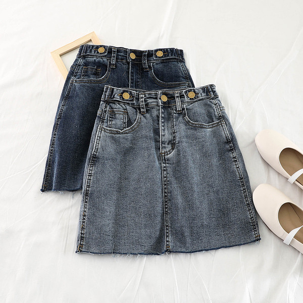 Fusta de dama moderna din denim cu nasturi