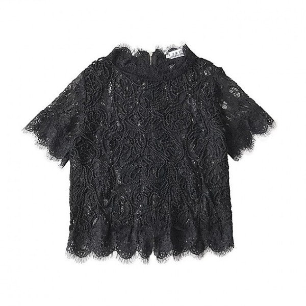 Modern női blúz fehér és fekete színben, csipkével