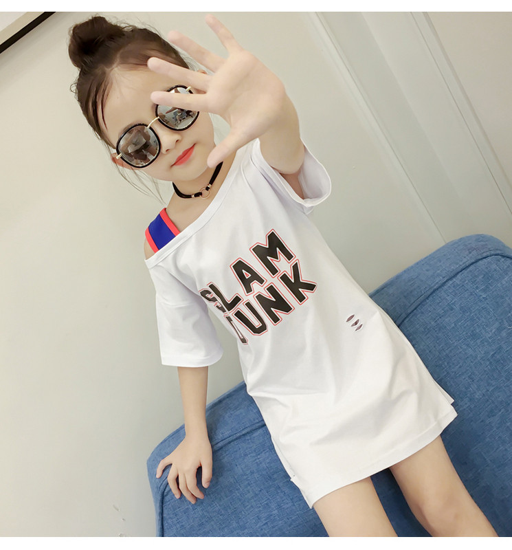 Fehér színű modern gyerektunika felirattal