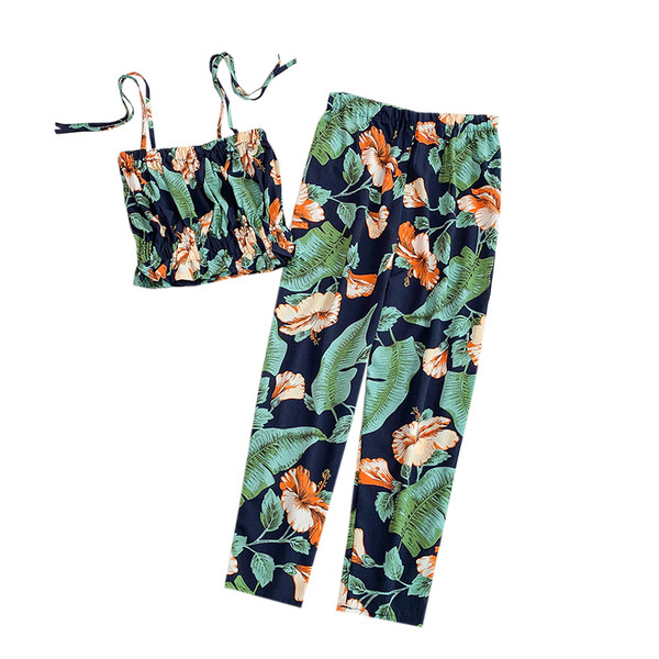 Modern női kétrészes szett virágmotívummal