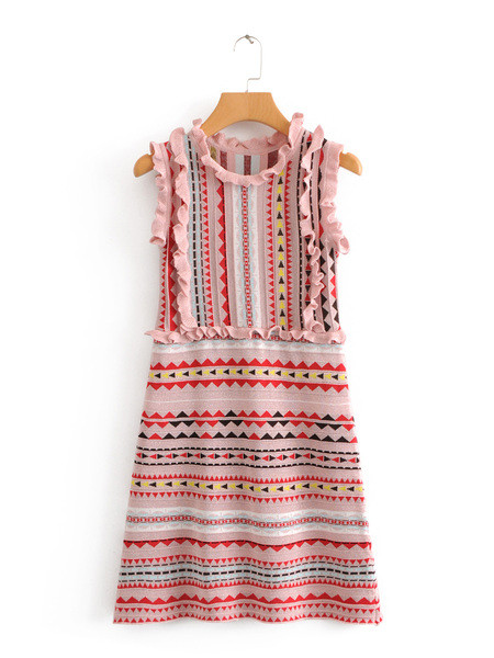 Modern női színes ruha szabású modell