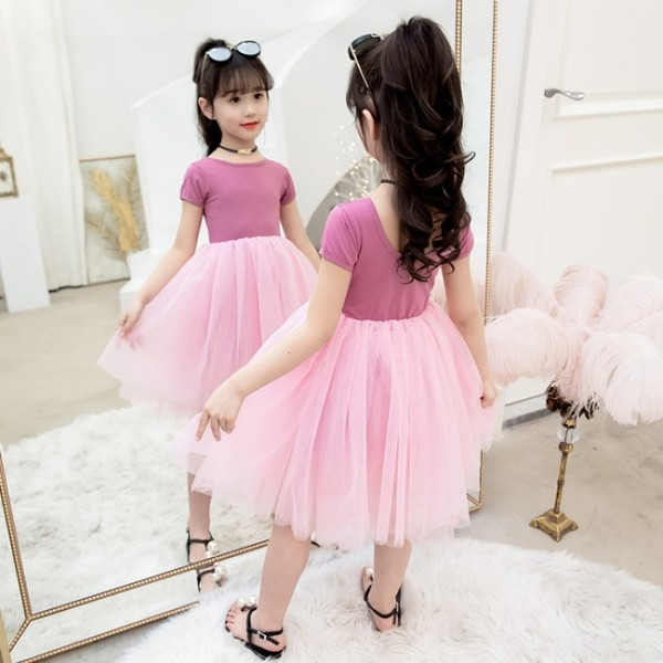 Rochie moderna pentru copii in trei culori cu maneci scurte si decolteu O