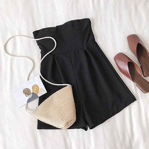 Salopeta de dama eleganta fara bretele de culoare neagra