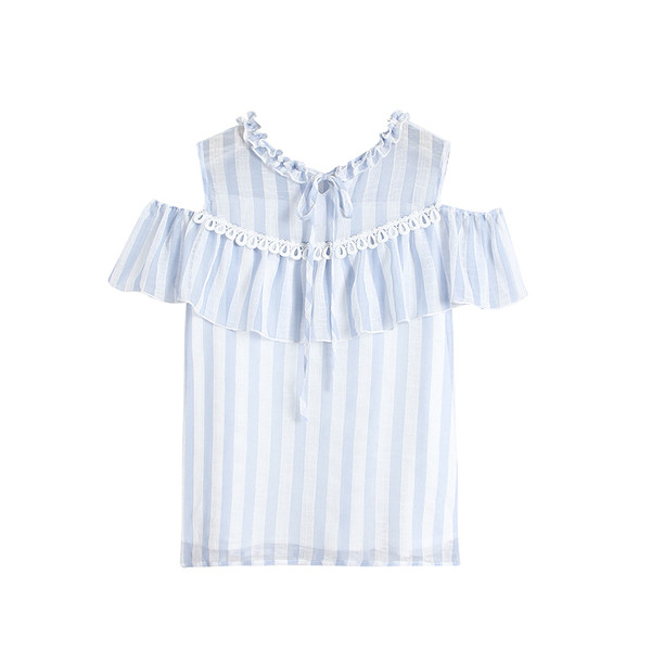 Modern női ing csupasz vállval és kék nyakkendővel