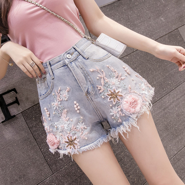 Ежедневни дамски къси панталони с 3D елемент и висока талия 