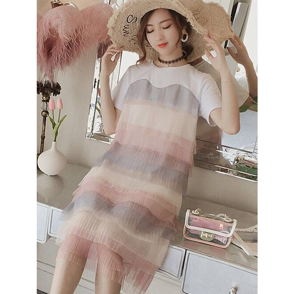 Rochie elegantă de damă, cu mâneci scurte și tul